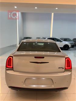 كرايسلر 300